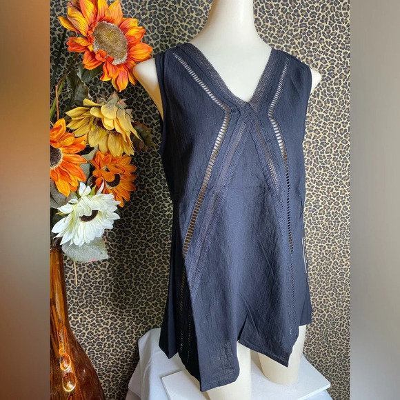 🌴3/$30🌴DOE & RAE Black Lightweight Embroidered Cotton Tank Top NWT - Picture 3 of 11